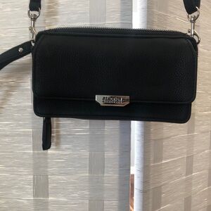 Reaction Kenneth Cole purse